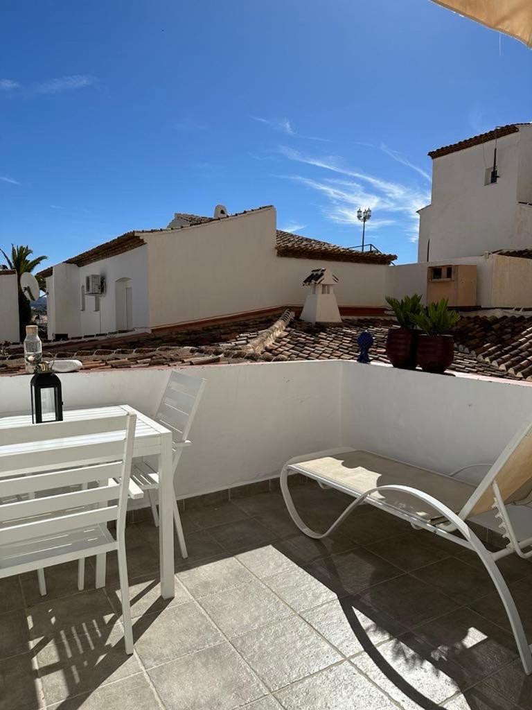 Right By The Pool Area In Capistrano Village! Nerja Dış mekan fotoğraf